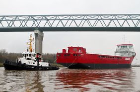 TAUCHER O. WULF 3 towage in NOK
