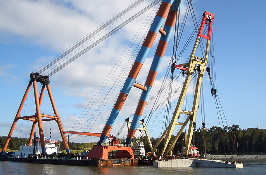 Otto Wulf - Floating Crane Deployments